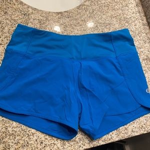 Lululemon SPEED UP SHORT 4” Size 4